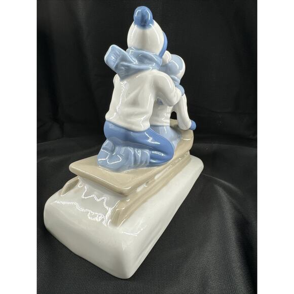 Sled Riding Paul Sebastian Figurine Porcelana De Cuernavaca VTG ‘92 Christmas - Picture 5 of 9